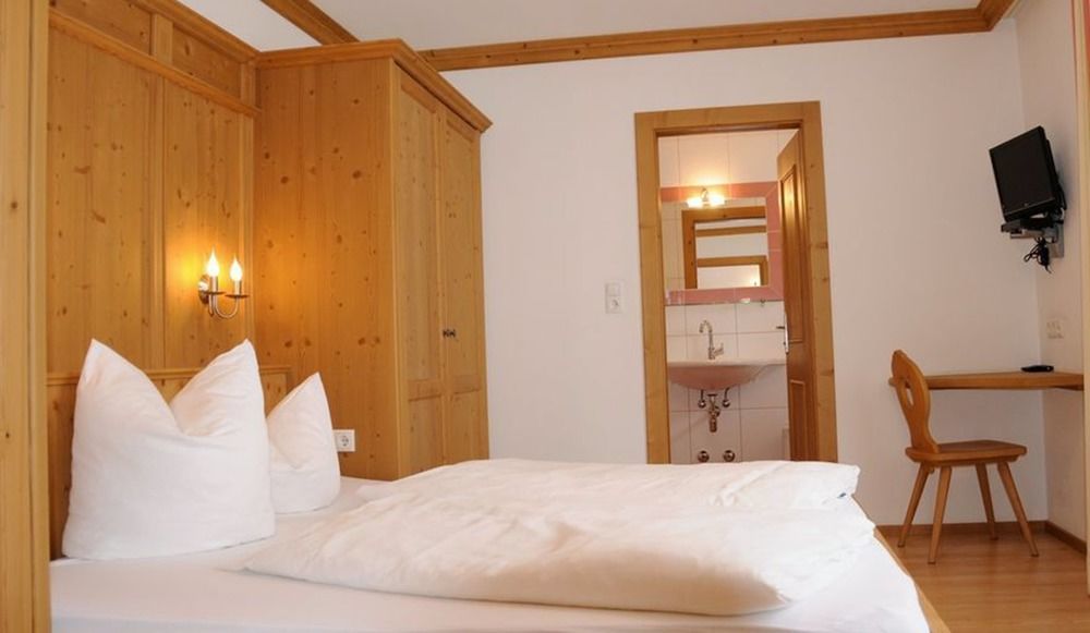 Das Gaestehaus Schneider Am Dorfplatz Alpbach Extérieur photo