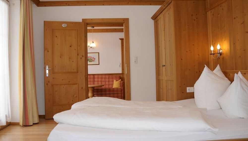 Das Gaestehaus Schneider Am Dorfplatz Alpbach Extérieur photo