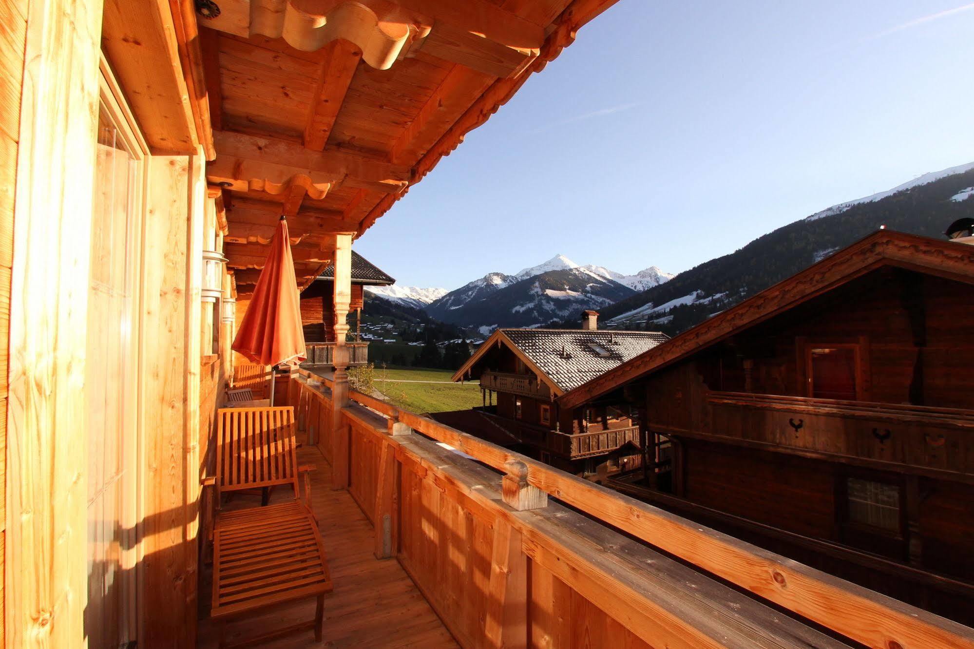 Das Gaestehaus Schneider Am Dorfplatz Alpbach Extérieur photo